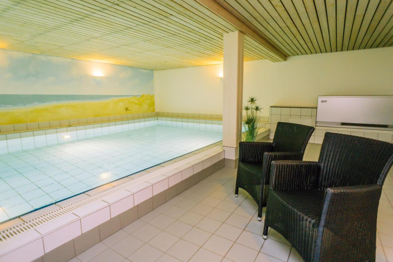 Gemuetliche Wohnung Unter Reet Mit Pool Und Sauna In Keitum Ngoại thất bức ảnh